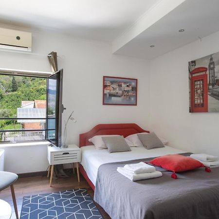 Apartments Maxhit Τίβατ Εξωτερικό φωτογραφία