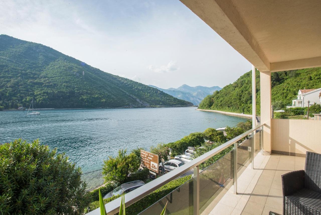 Apartments Maxhit Τίβατ Εξωτερικό φωτογραφία