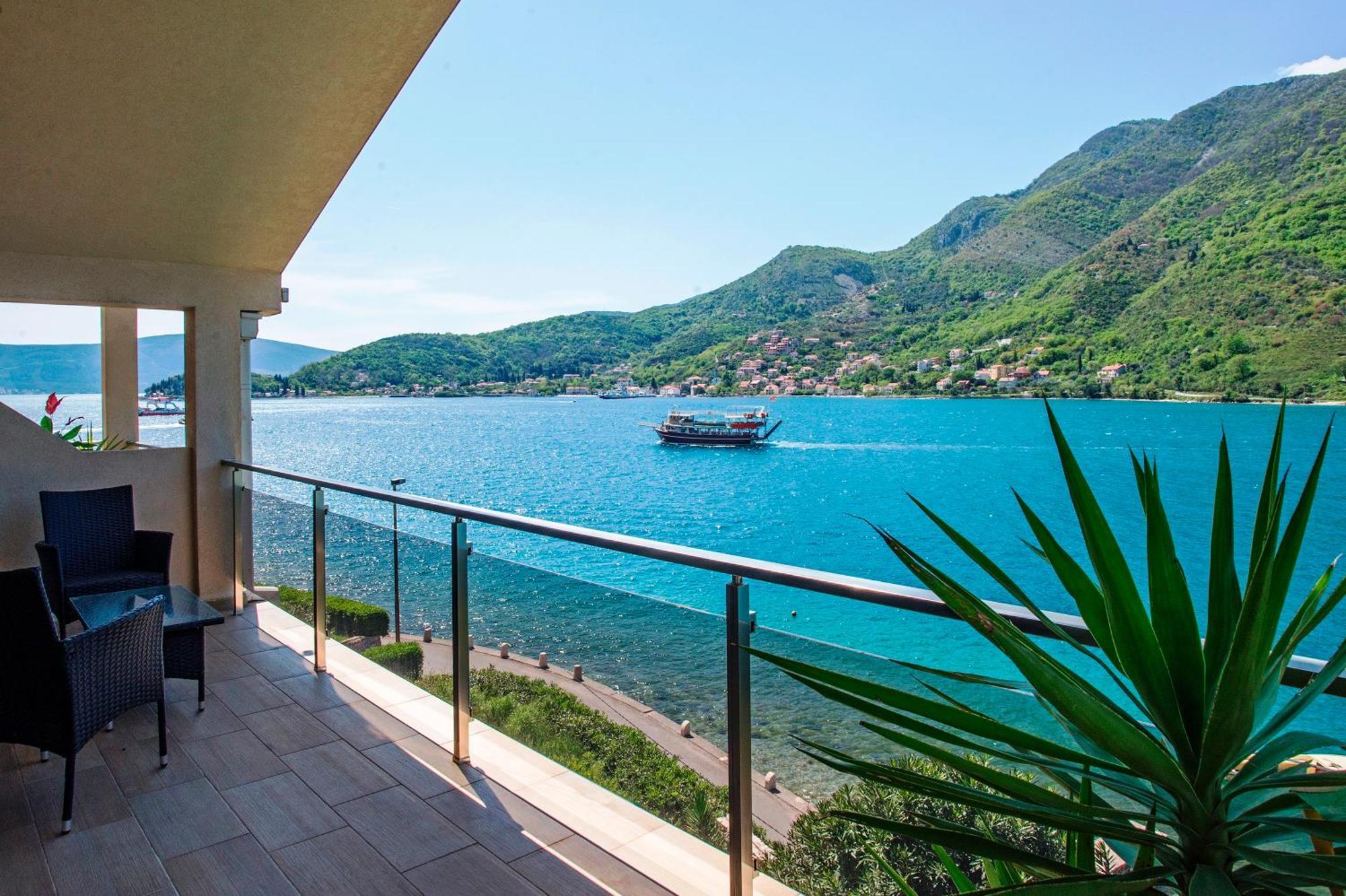 Apartments Maxhit Τίβατ Εξωτερικό φωτογραφία