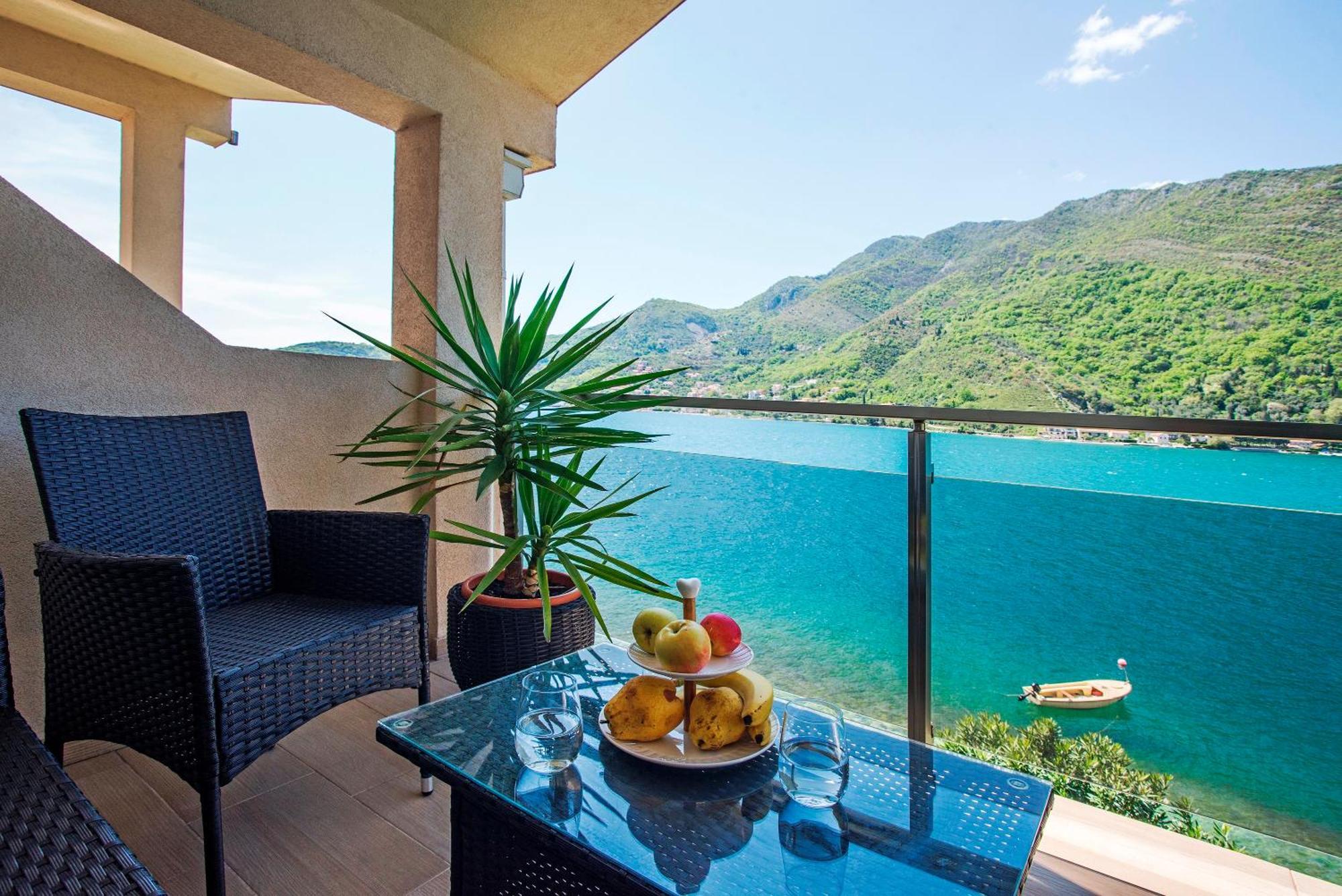 Apartments Maxhit Τίβατ Εξωτερικό φωτογραφία