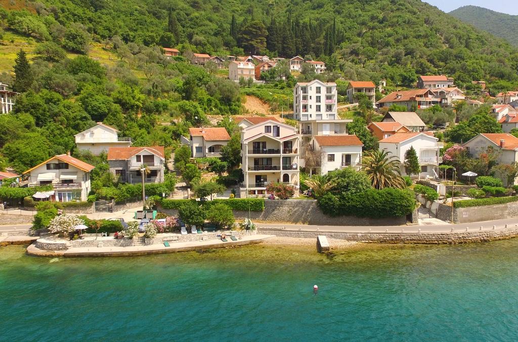 Apartments Maxhit Τίβατ Εξωτερικό φωτογραφία